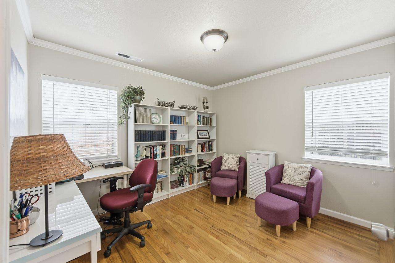 Redwood City, California, 94063, United States, ,Residential,For Sale,1990939