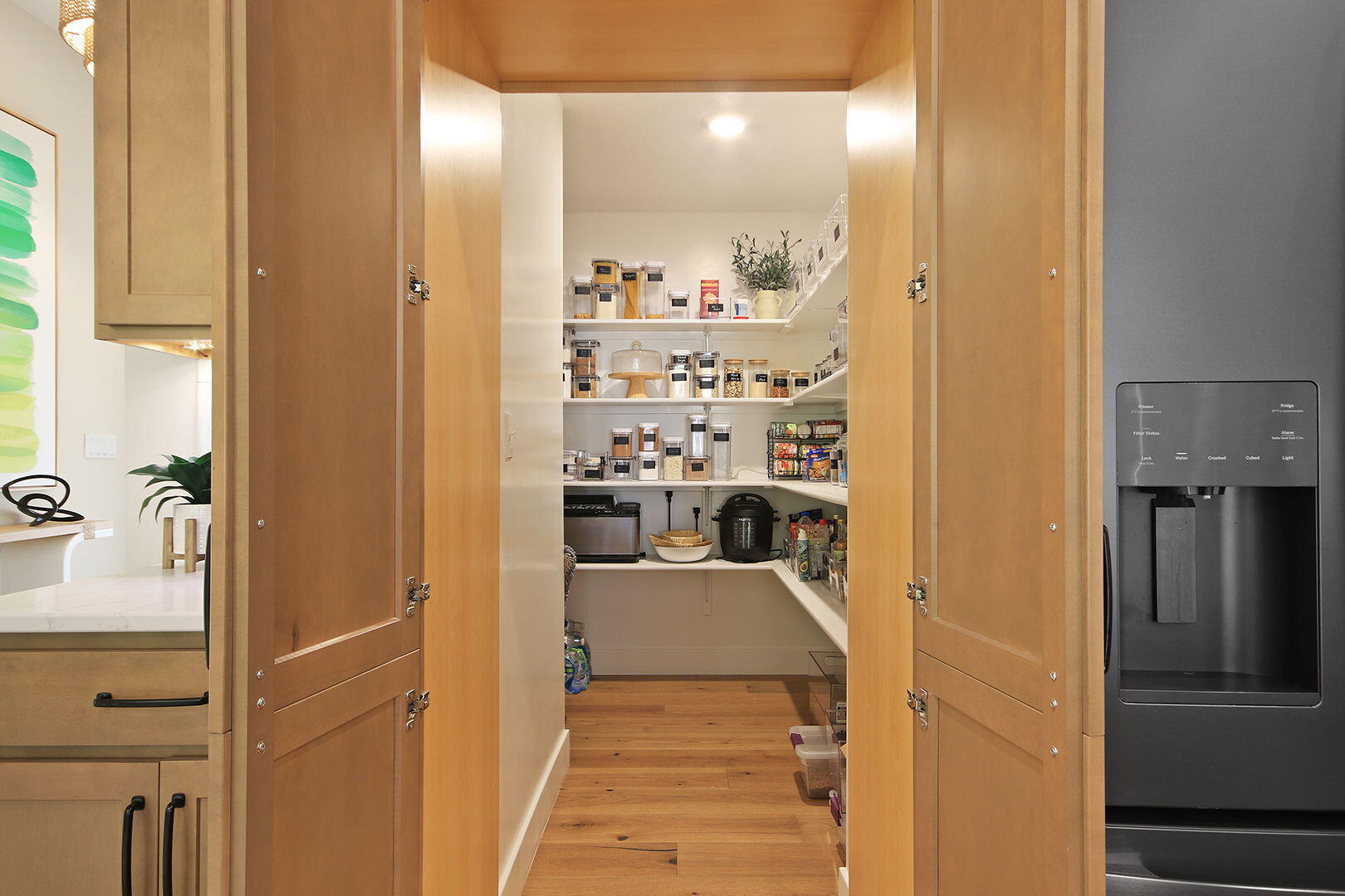 COLUMBIA, Missouri, 65201, United States, 3 Bedrooms Bedrooms, ,2 BathroomsBathrooms,Residential,For Sale,1984001