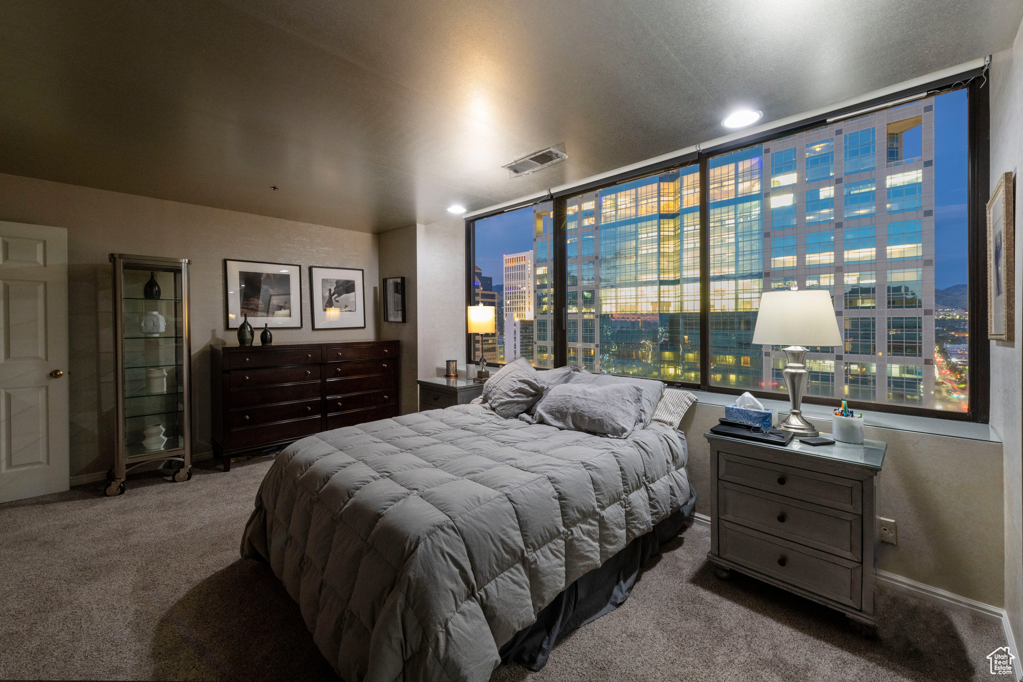 Salt Lake City, Utah, 84101, United States, 2 Bedrooms Bedrooms, ,1 BathroomBathrooms,Residential,For Sale,1897023