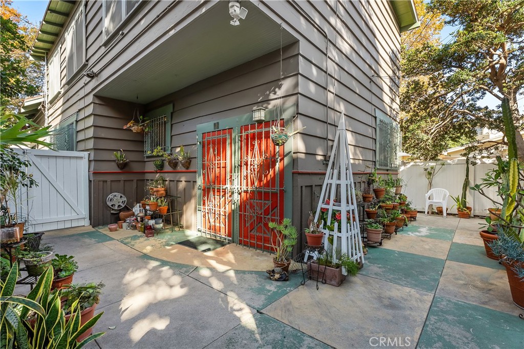 Long Beach, California, 90802, United States, 5 Bedrooms Bedrooms, ,3 BathroomsBathrooms,Residential,For Sale,1992980