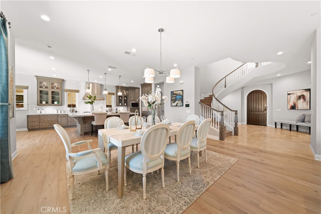 Irvine, California, 92602, United States, 5 Bedrooms Bedrooms, ,6 BathroomsBathrooms,Residential,For Sale,1982881