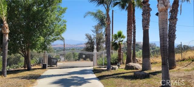 Jurupa Valley, California, 92509, United States, 4 Bedrooms Bedrooms, ,3 BathroomsBathrooms,Residential,For Sale,1890131