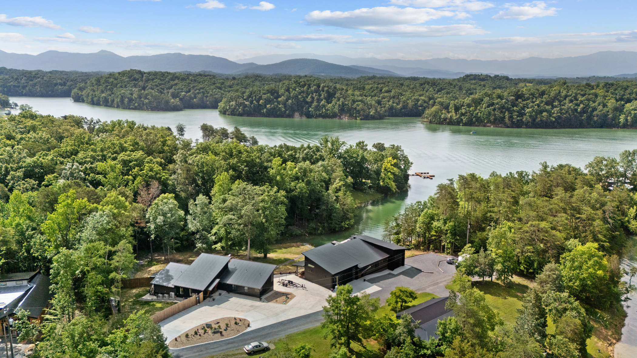 Sevierville, Tennessee, 37876, United States, 2 Bedrooms Bedrooms, ,3 BathroomsBathrooms,Residential,For Sale,1922074