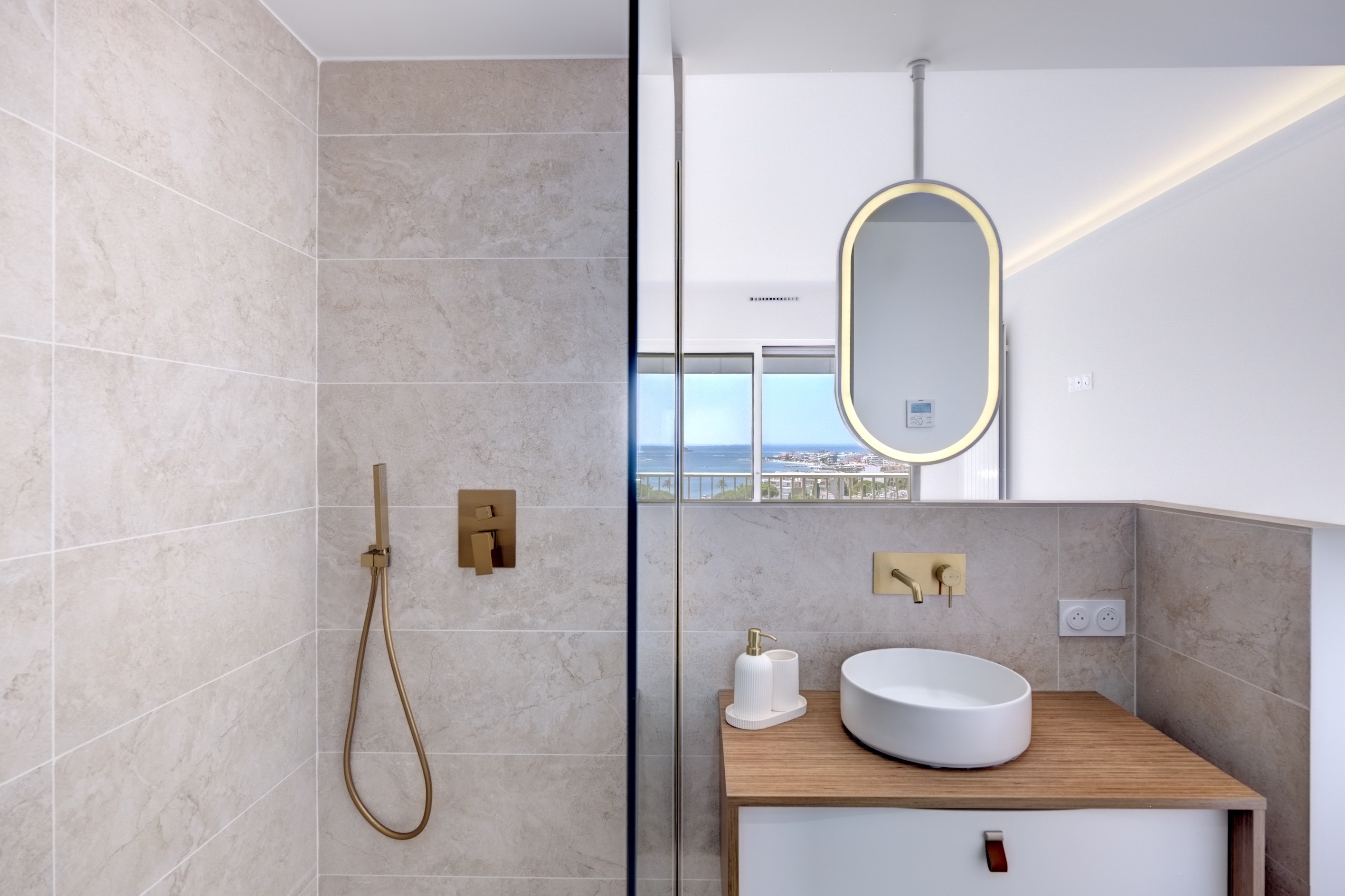  Luxury sea view apartment for sale in Cannes Californie - 物件實景