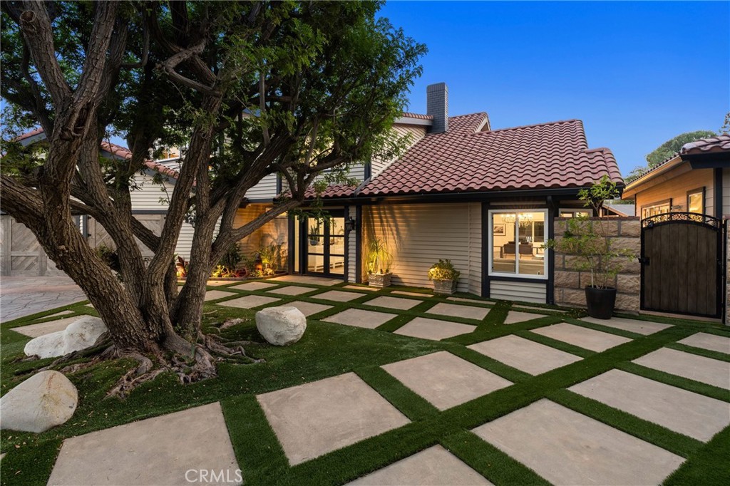 Yorba Linda, California, 92886, United States, 5 Bedrooms Bedrooms, ,6 BathroomsBathrooms,Residential,For Sale,1891782
