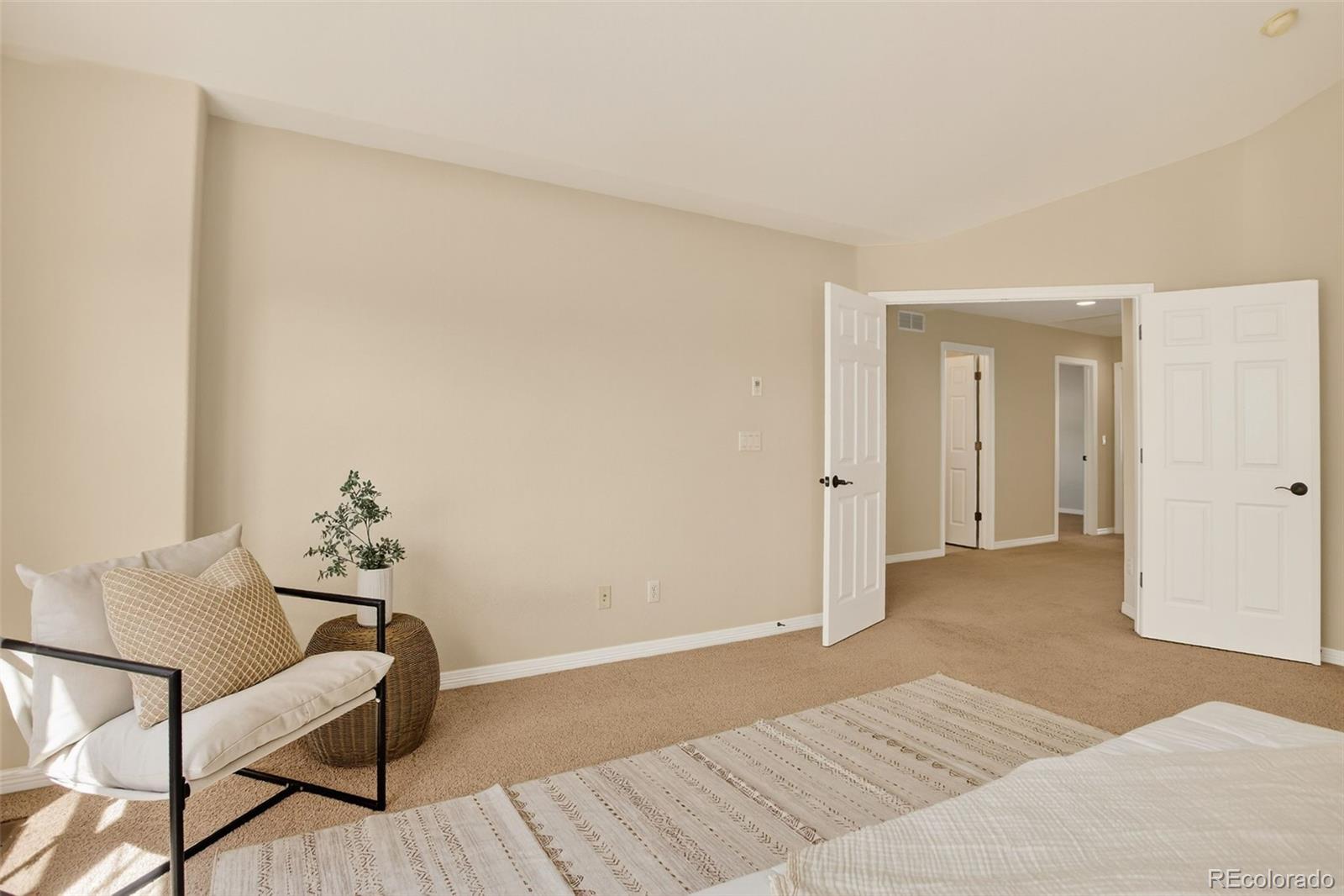 Aurora, Colorado, 80016, United States, 4 Bedrooms Bedrooms, ,4 BathroomsBathrooms,Residential,For Sale,1918774