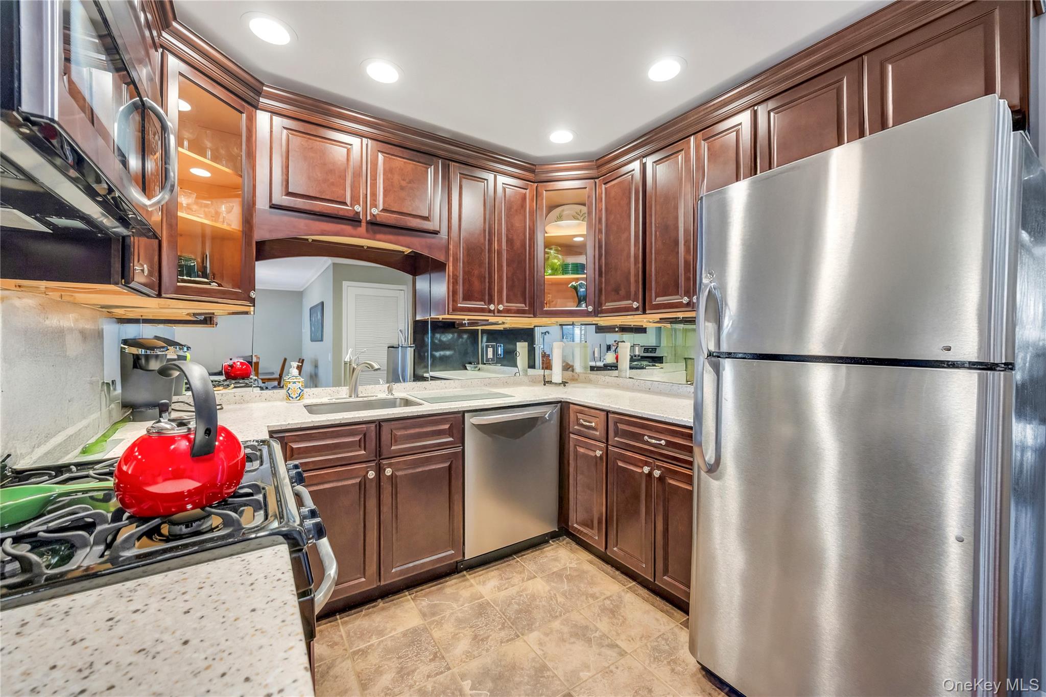 Central Islip, New York, 11722, United States, 2 Bedrooms Bedrooms, ,2 BathroomsBathrooms,Residential,For Sale,1991453