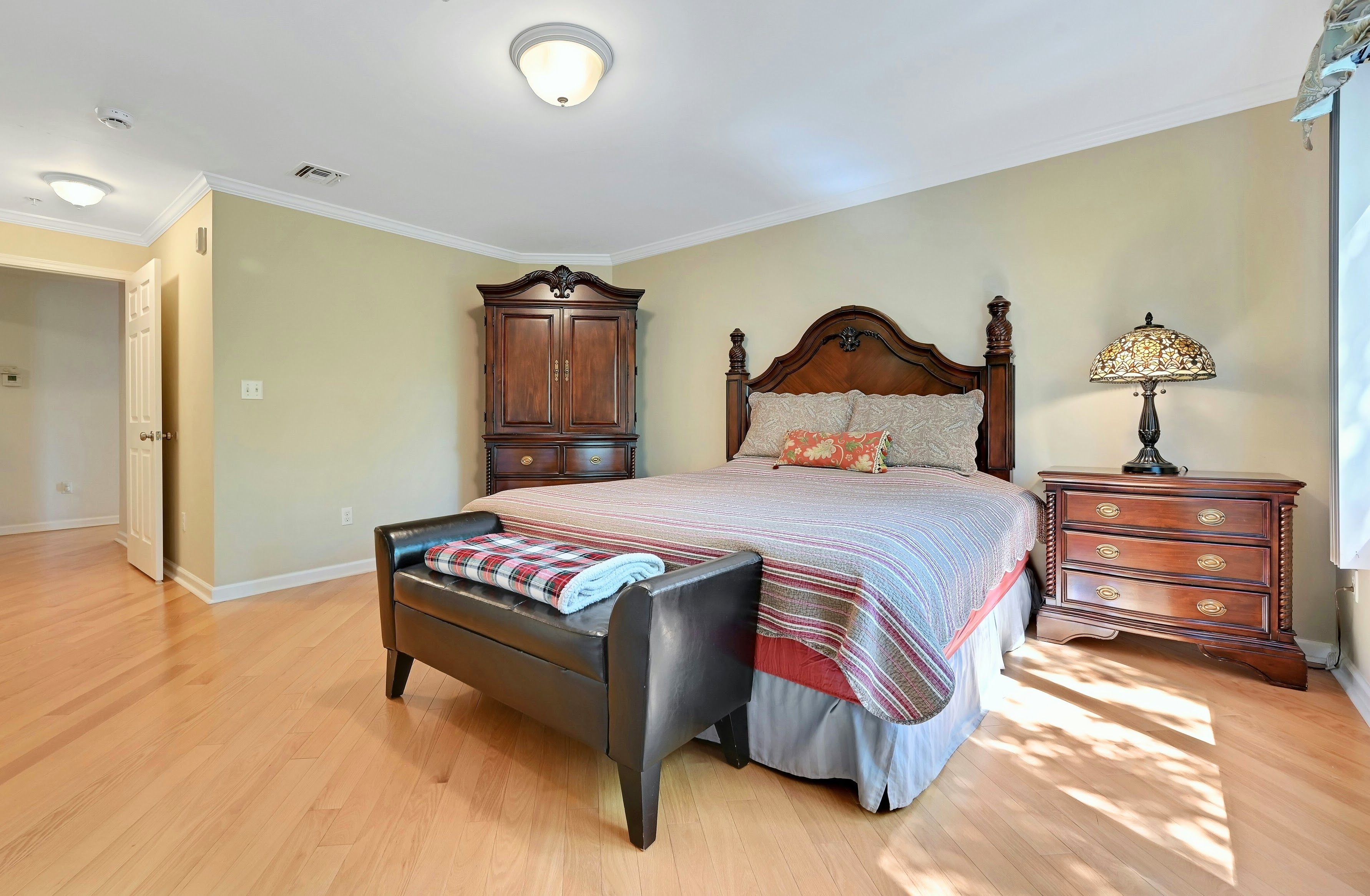  45 Legend Hills Drive, Edgewater, NJ 07020 - 物件實景