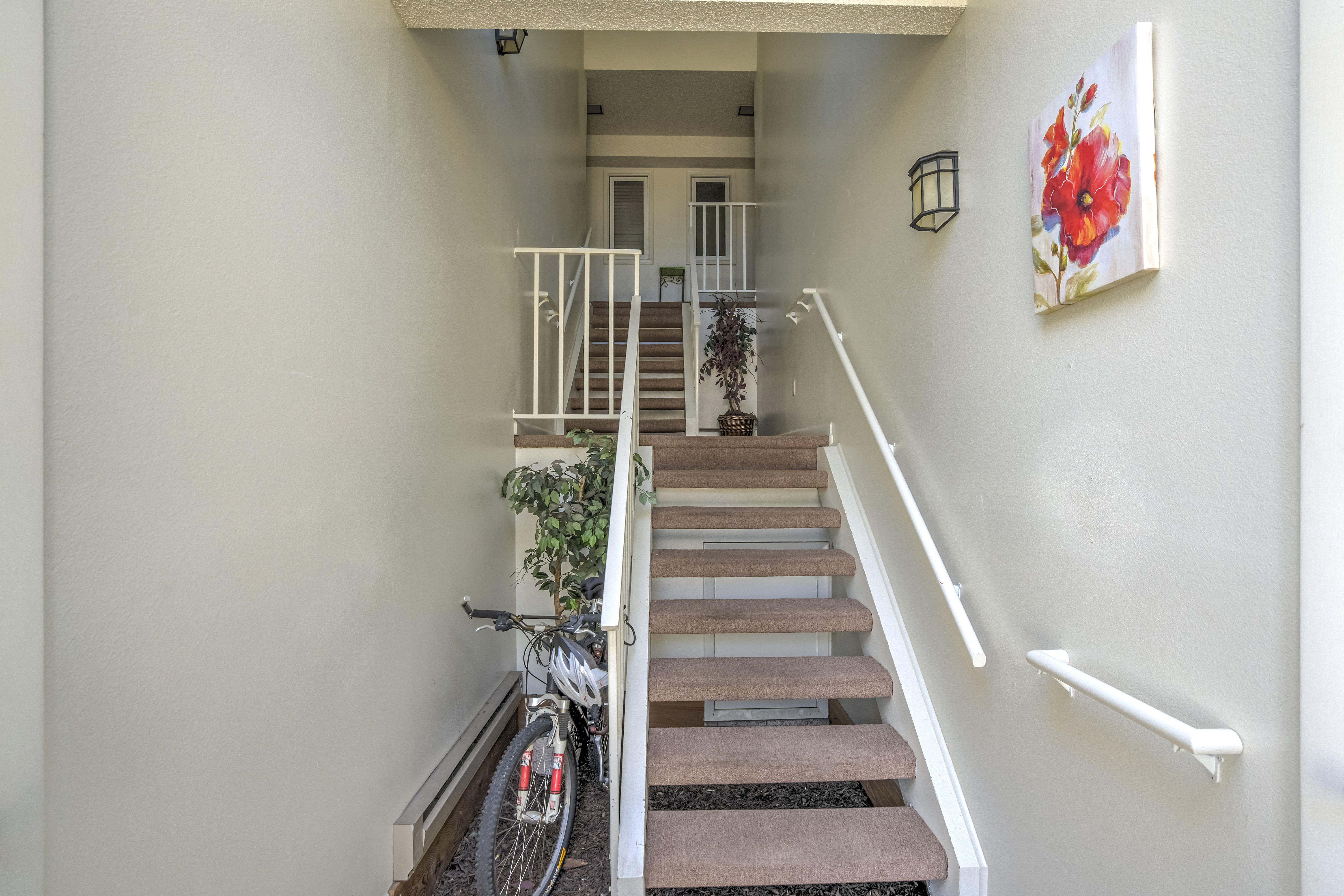  Elevated Westside Style in This Beautifully Refreshed Promontory Point Condo - 物件實景