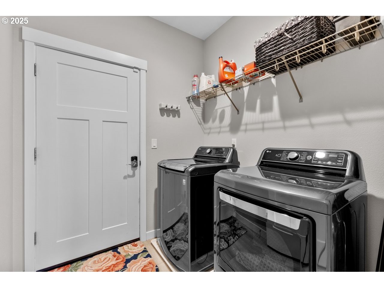 Canby, Oregon, 97013, United States, 3 Bedrooms Bedrooms, ,2 BathroomsBathrooms,Residential,For Sale,1903561