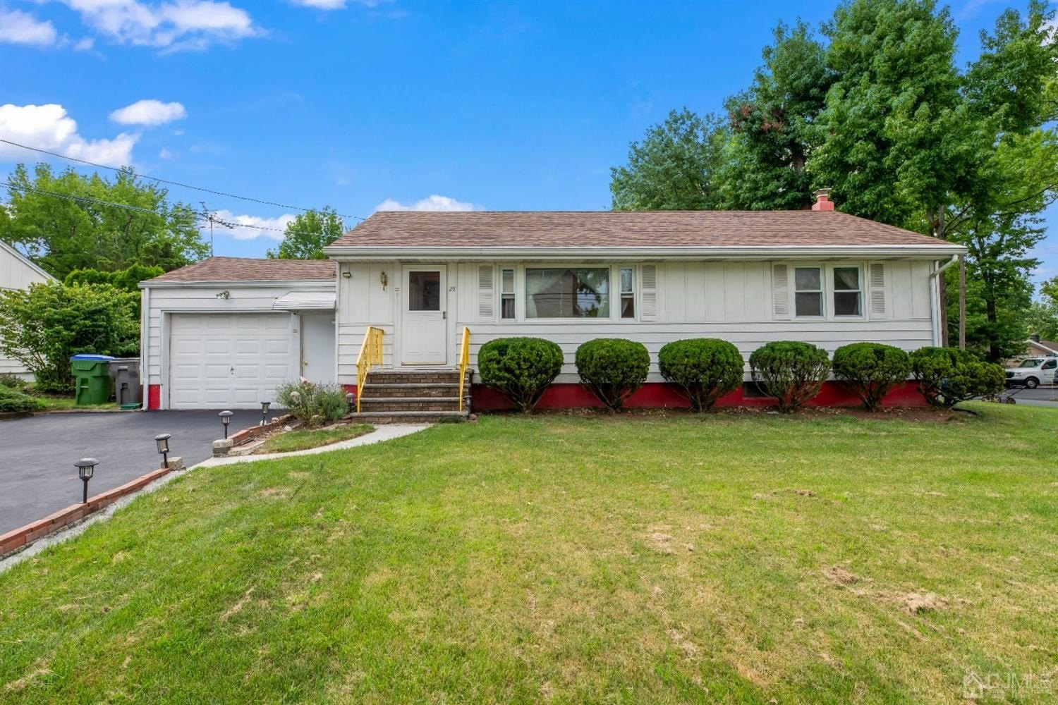 Edison, New Jersey, 08820, United States, 3 Bedrooms Bedrooms, ,1 BathroomBathrooms,Residential,For Sale,1873251