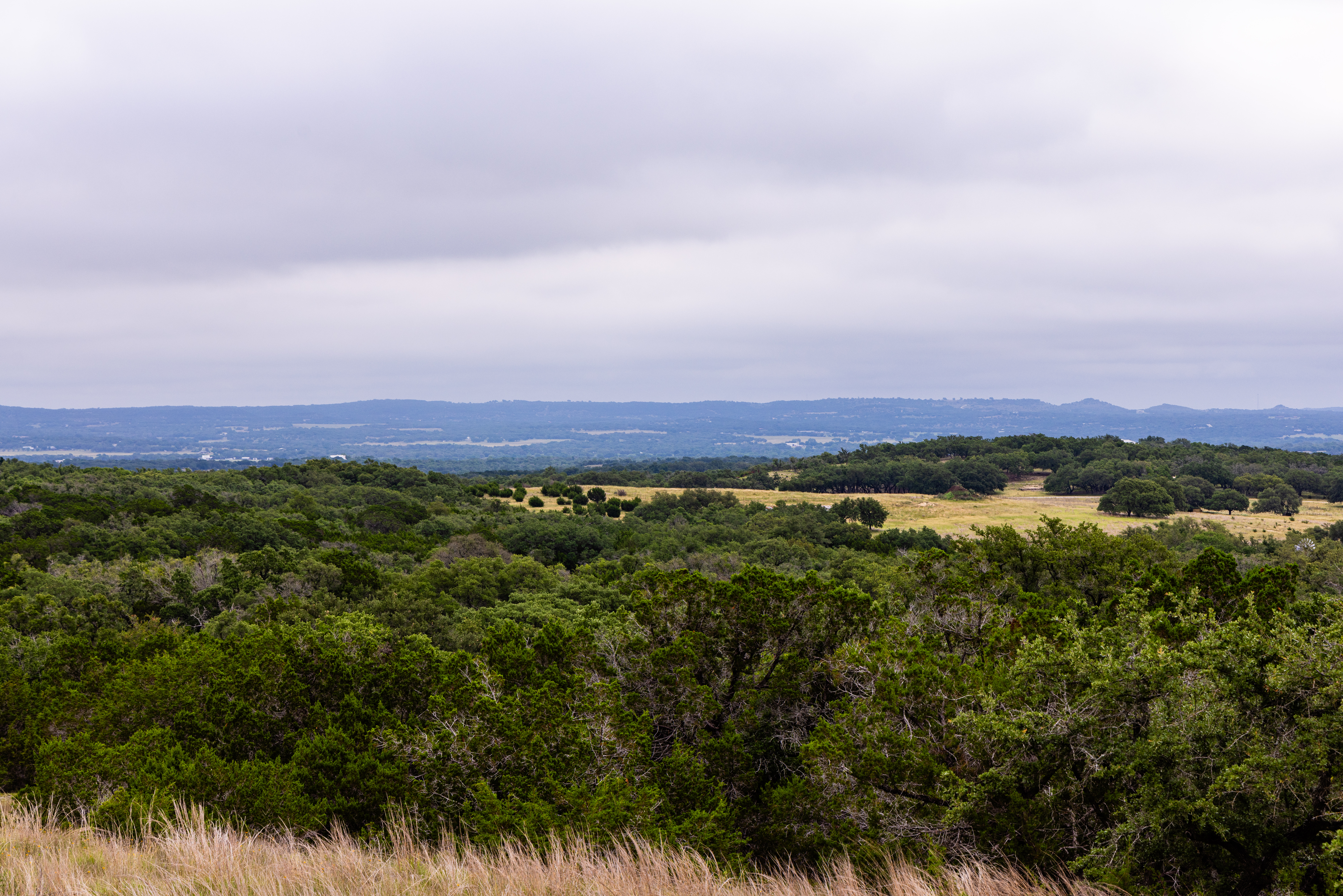  Expansive 10-Acre Lot - 物件實景