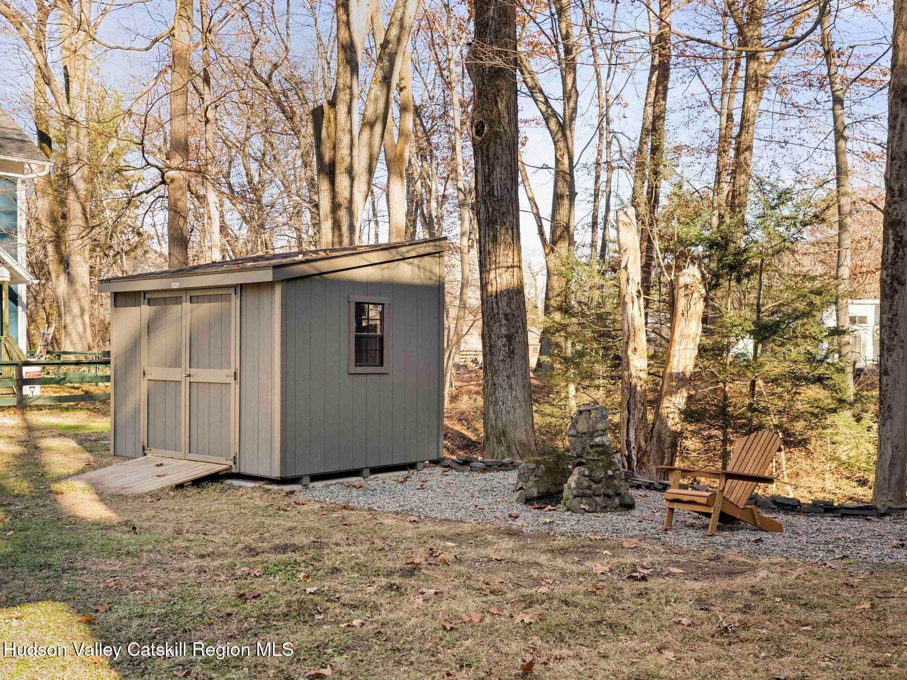 Rosendale, New York, 12472, United States, 3 Bedrooms Bedrooms, ,3 BathroomsBathrooms,Residential,For Sale,1998107