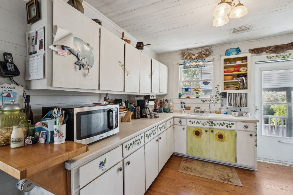 Fernandina Beach, Florida, 32034, United States, 4 Bedrooms Bedrooms, ,2 BathroomsBathrooms,Residential,For Sale,1721923