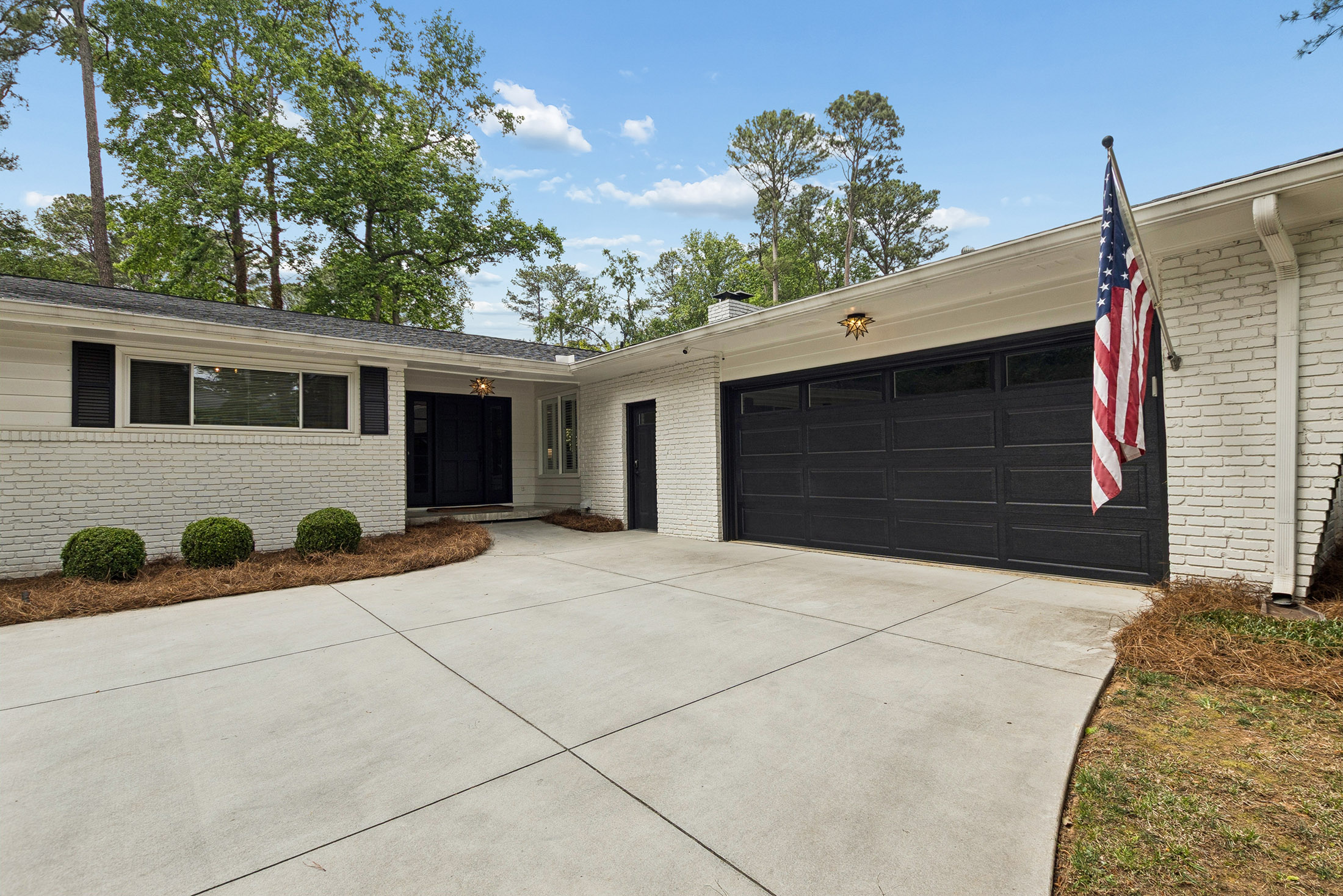 Updated Mid-Century Modern in Dunwoody North Driving Club - 物件實景