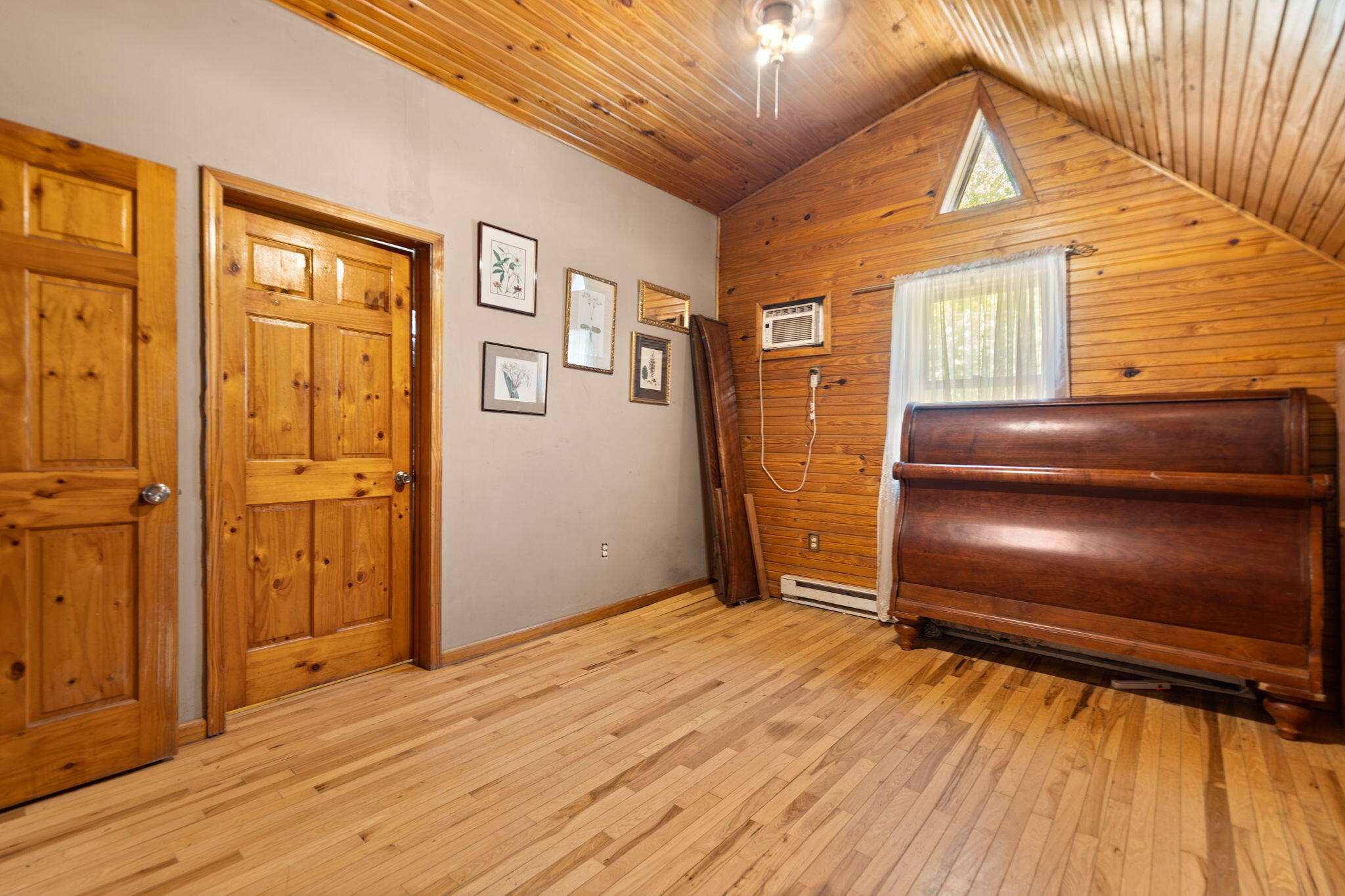 Sextons Creek, Kentucky, 40983, United States, 3 Bedrooms Bedrooms, ,2 BathroomsBathrooms,Residential,For Sale,1938834