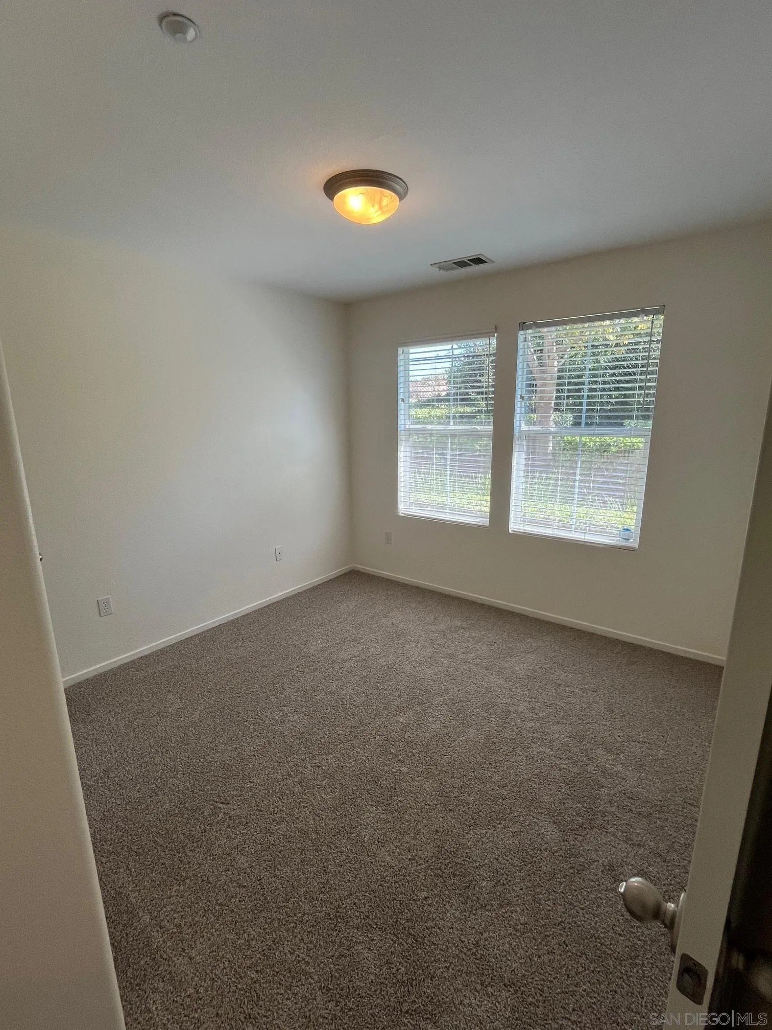 Chula Vista, California, 91915, United States, 2 Bedrooms Bedrooms, ,3 BathroomsBathrooms,Residential,For Sale,1951007