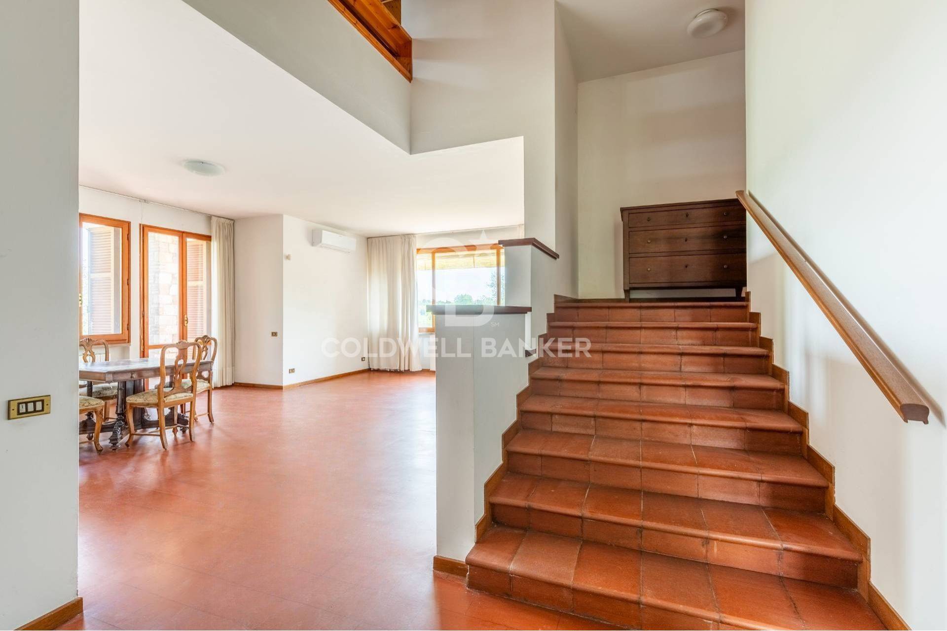 Fratta Todina, Perugia, 06054, IT, 6 Bedrooms Bedrooms, ,6 BathroomsBathrooms,Residential,For Sale,1850046