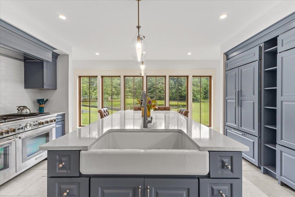 Stowe, Vermont, 05672, United States, 5 Bedrooms Bedrooms, ,7 BathroomsBathrooms,Residential,For Sale,1875535