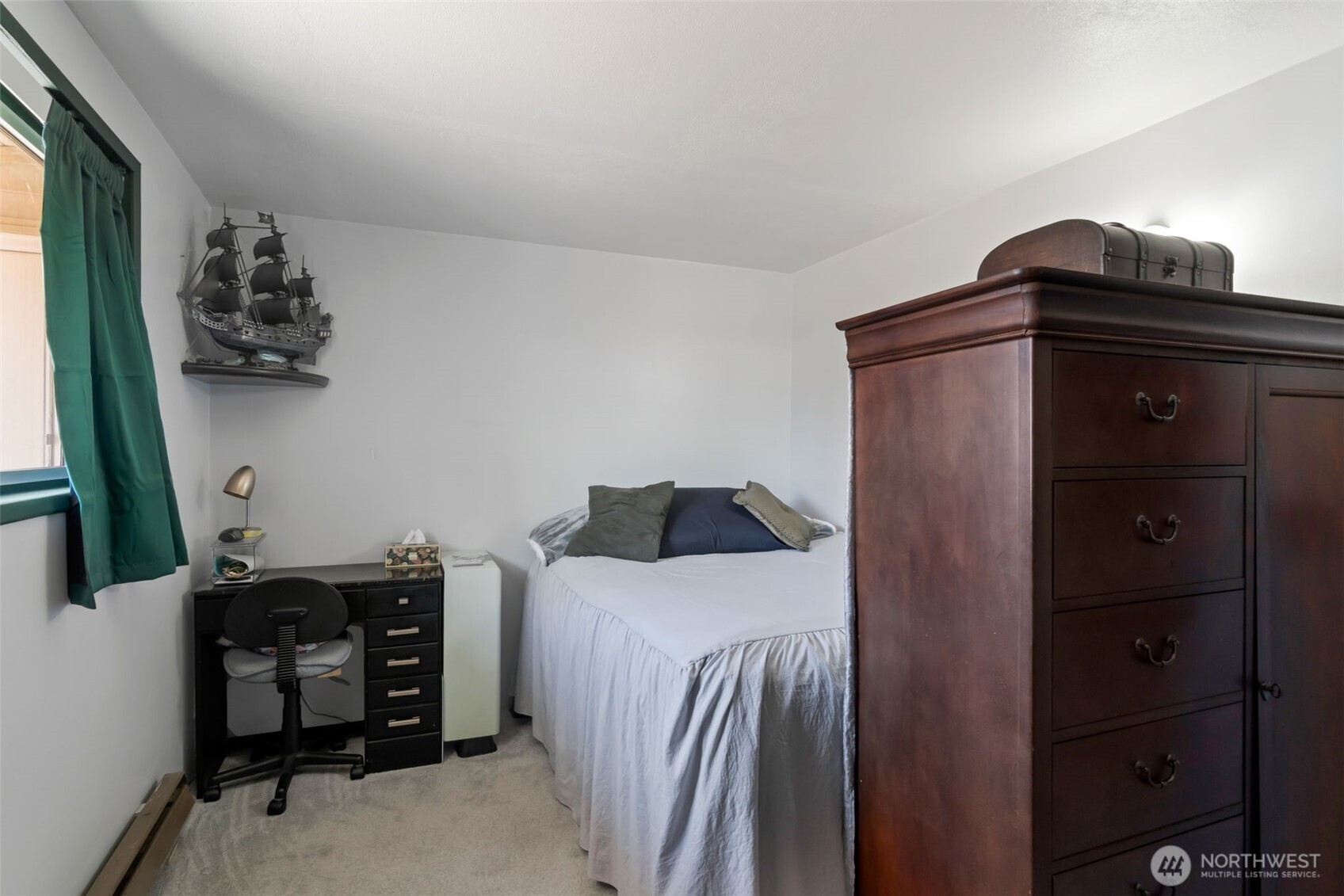 Oak Harbor, Washington, 98277, United States, 4 Bedrooms Bedrooms, ,1 BathroomBathrooms,Residential,For Sale,1931511