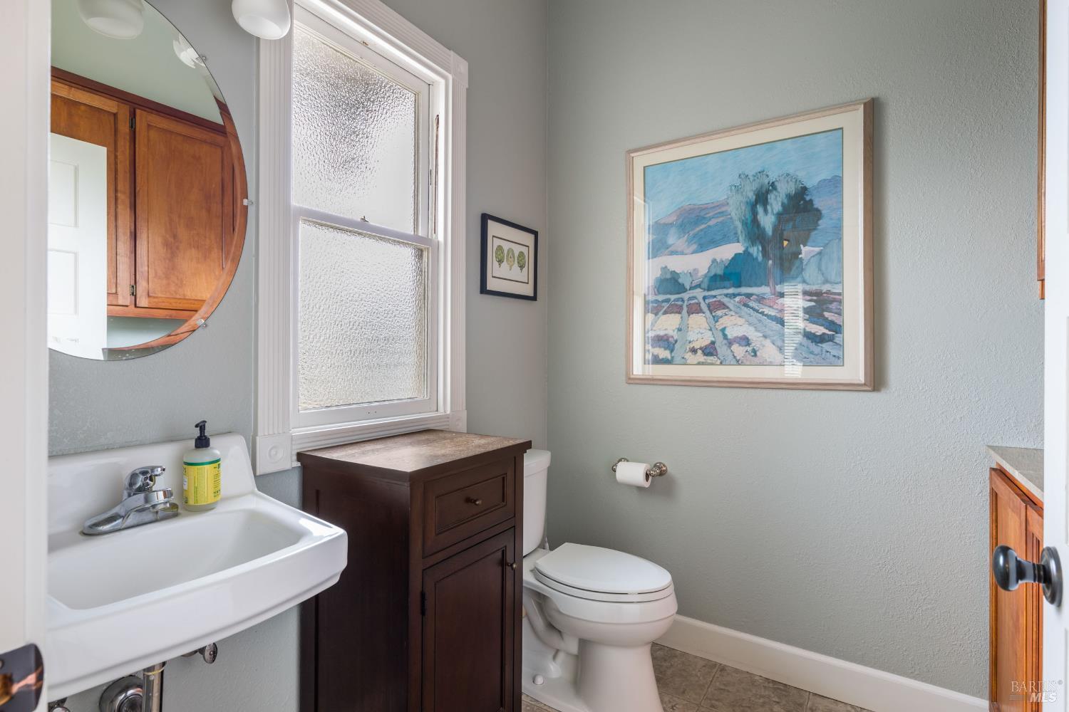 Petaluma, California, 94952, United States, 2 Bedrooms Bedrooms, ,1 BathroomBathrooms,Residential,For Sale,1921349