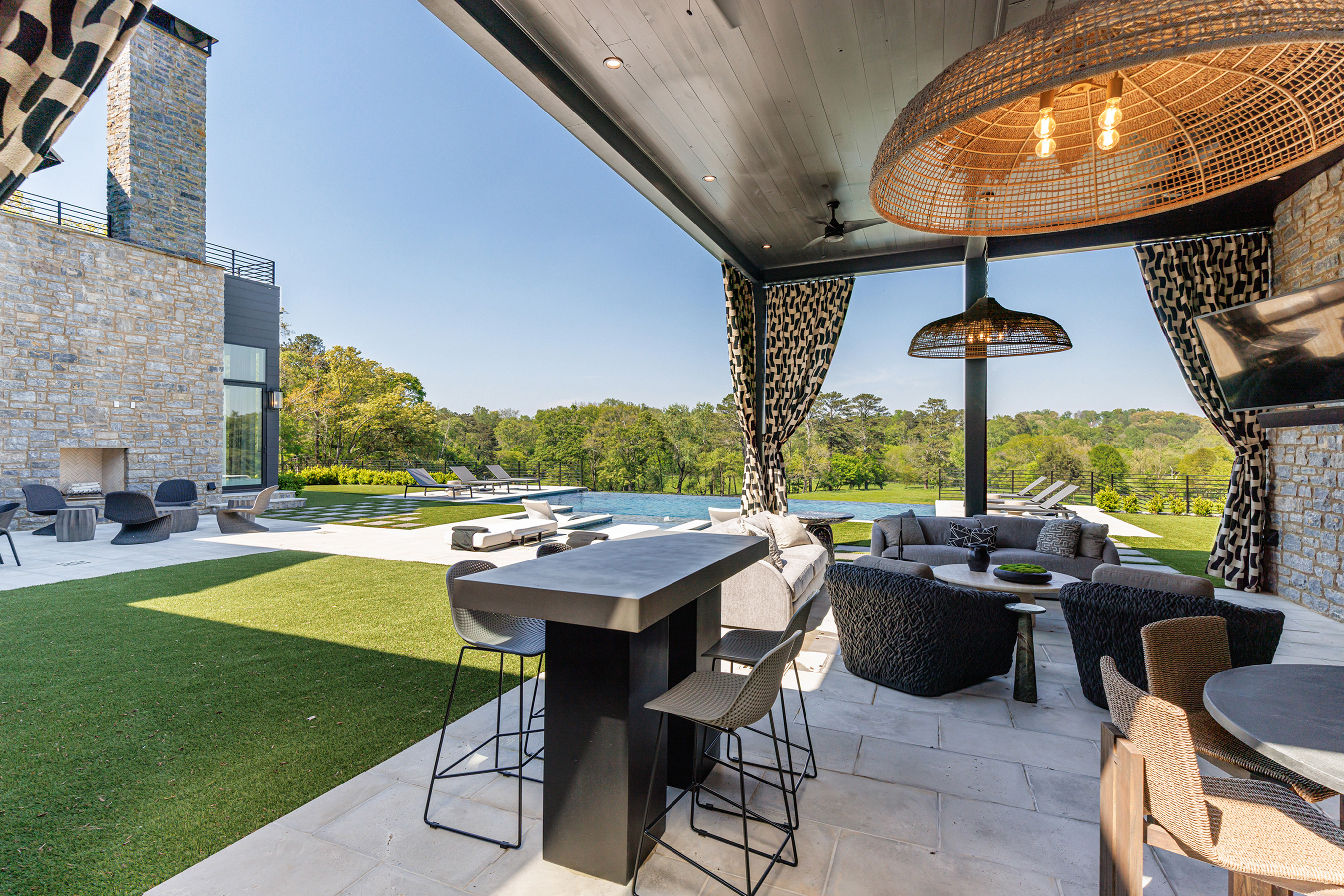  Stunning Milton Estate with Barn and Greenhouse on 50+/- Private Acres - 物件實景
