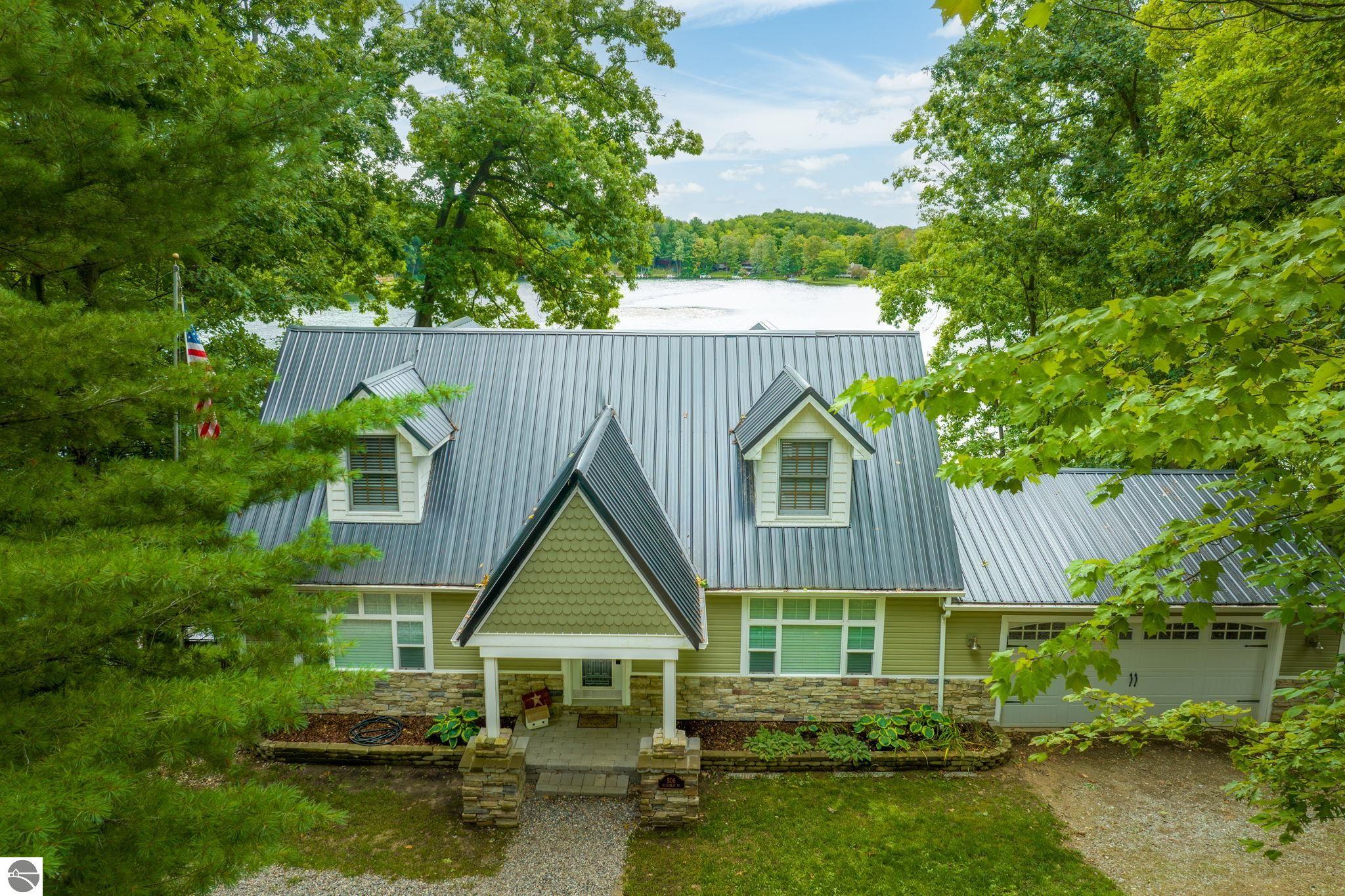 Evart, Michigan, 49631, United States, 4 Bedrooms Bedrooms, ,2 BathroomsBathrooms,Residential,For Sale,1758726