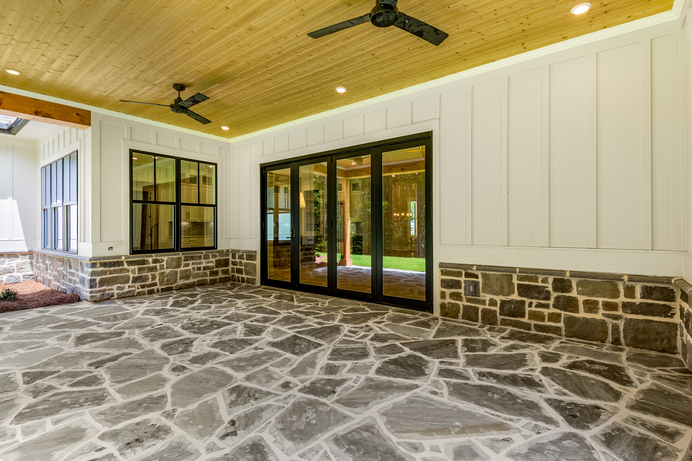  Stunning New Construction Home Includes a Private, Assigned Boat Slip - 物件實景