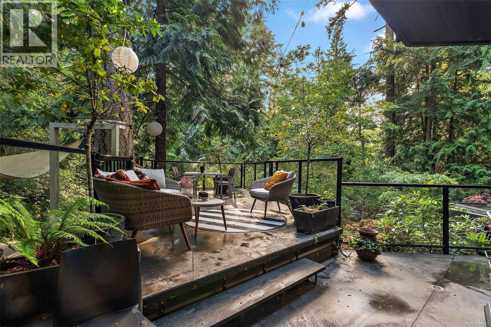 NORTH SAANICH, British Columbia, V8L 5K1, CA, 3 Bedrooms Bedrooms, ,3 BathroomsBathrooms,Residential,For Sale,1951213