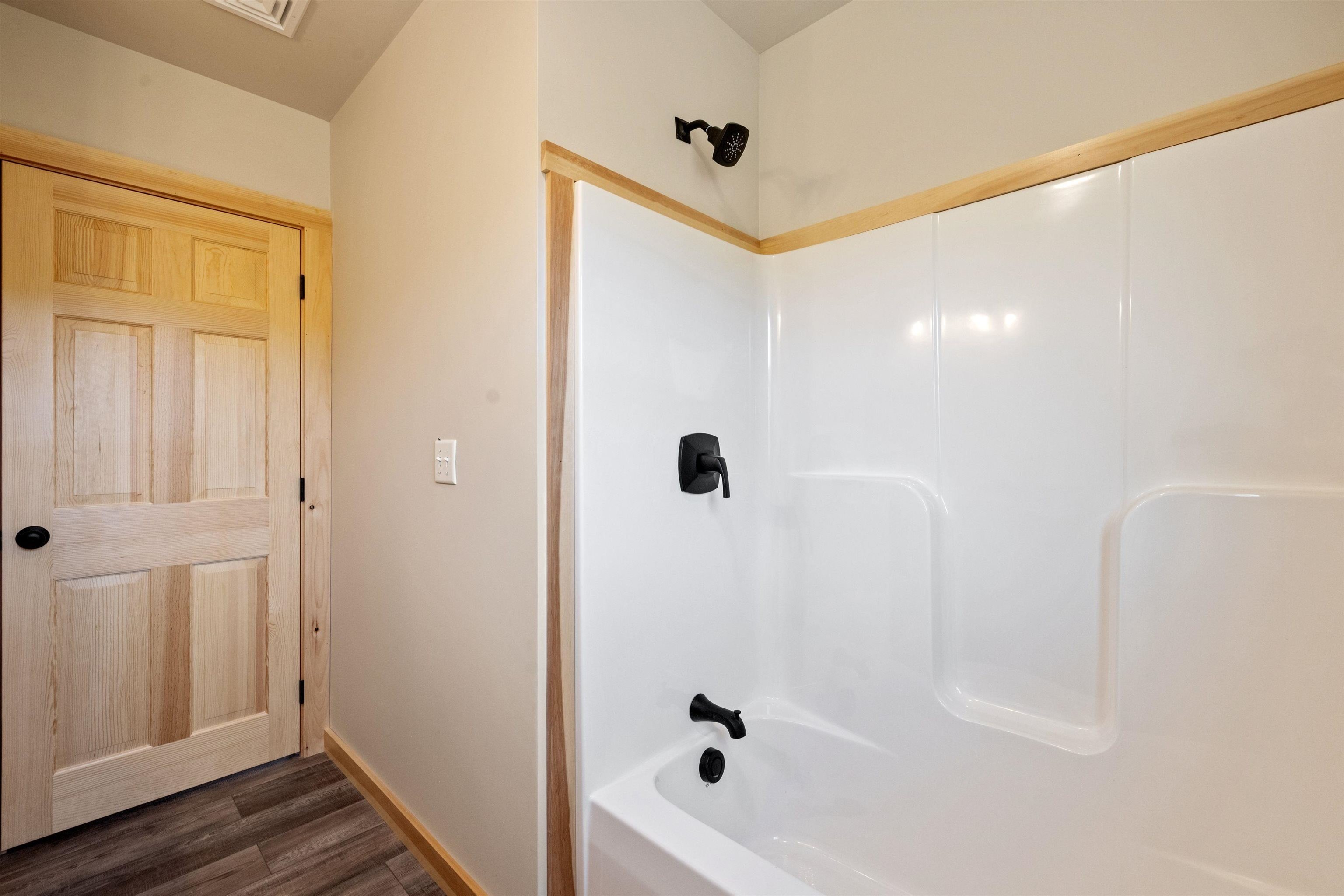 Thornton, New Hampshire, 03285, United States, 3 Bedrooms Bedrooms, ,3 BathroomsBathrooms,Residential,For Sale,1974292