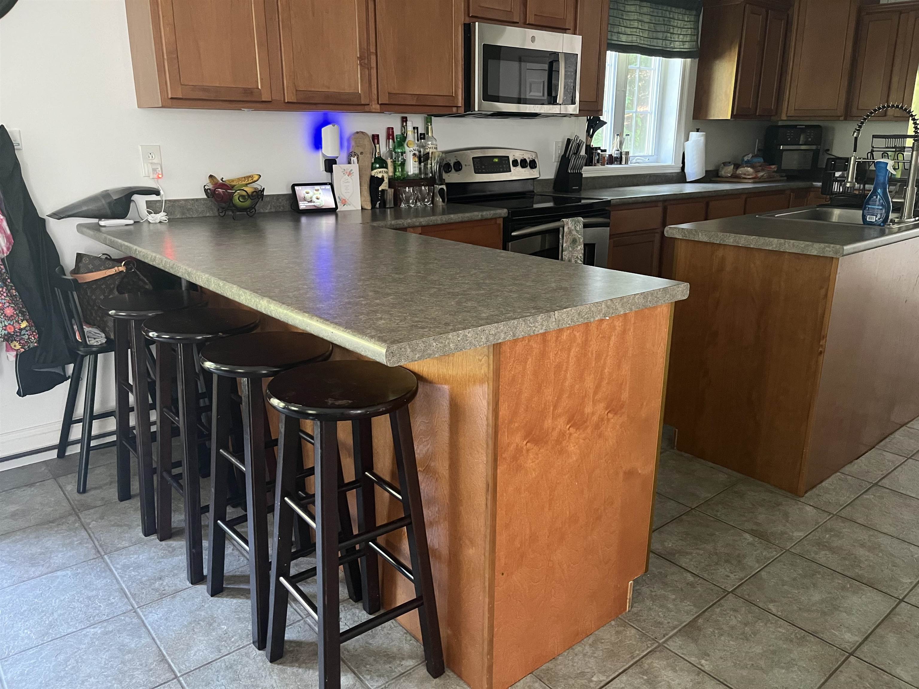 Pittsfield, New Hampshire, 03263, United States, 3 Bedrooms Bedrooms, ,3 BathroomsBathrooms,Residential,For Sale,1967669