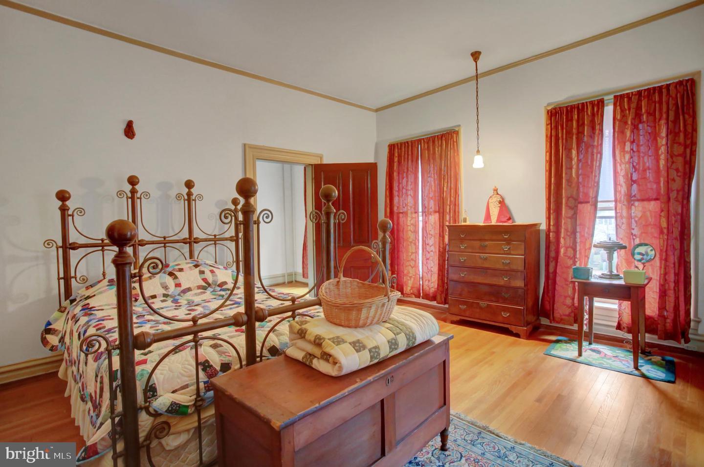 144 W Main Street, Waynesboro, Pennsylvania, 17268, United States, 7 Bedrooms Bedrooms, ,4 BathroomsBathrooms,Residential,For Sale,144 W Main Street,1662574