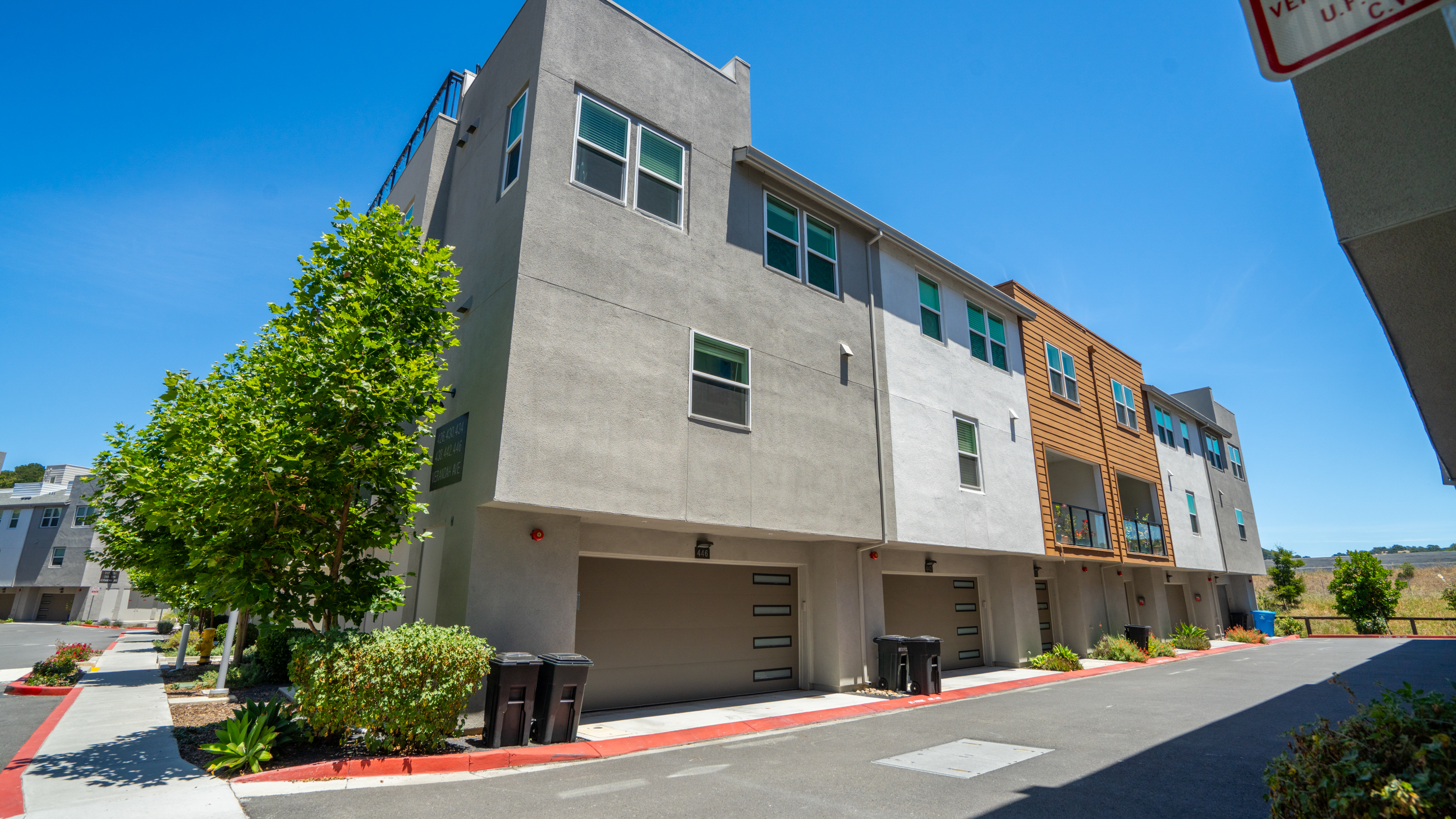  Modern Townhome in Novato - 物件實景