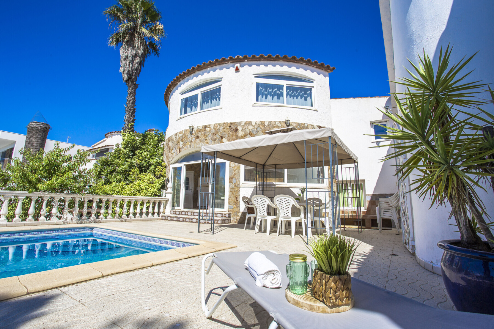  Detached Mediterranean Villa in Empuriabrava with Private Dock - 物件實景