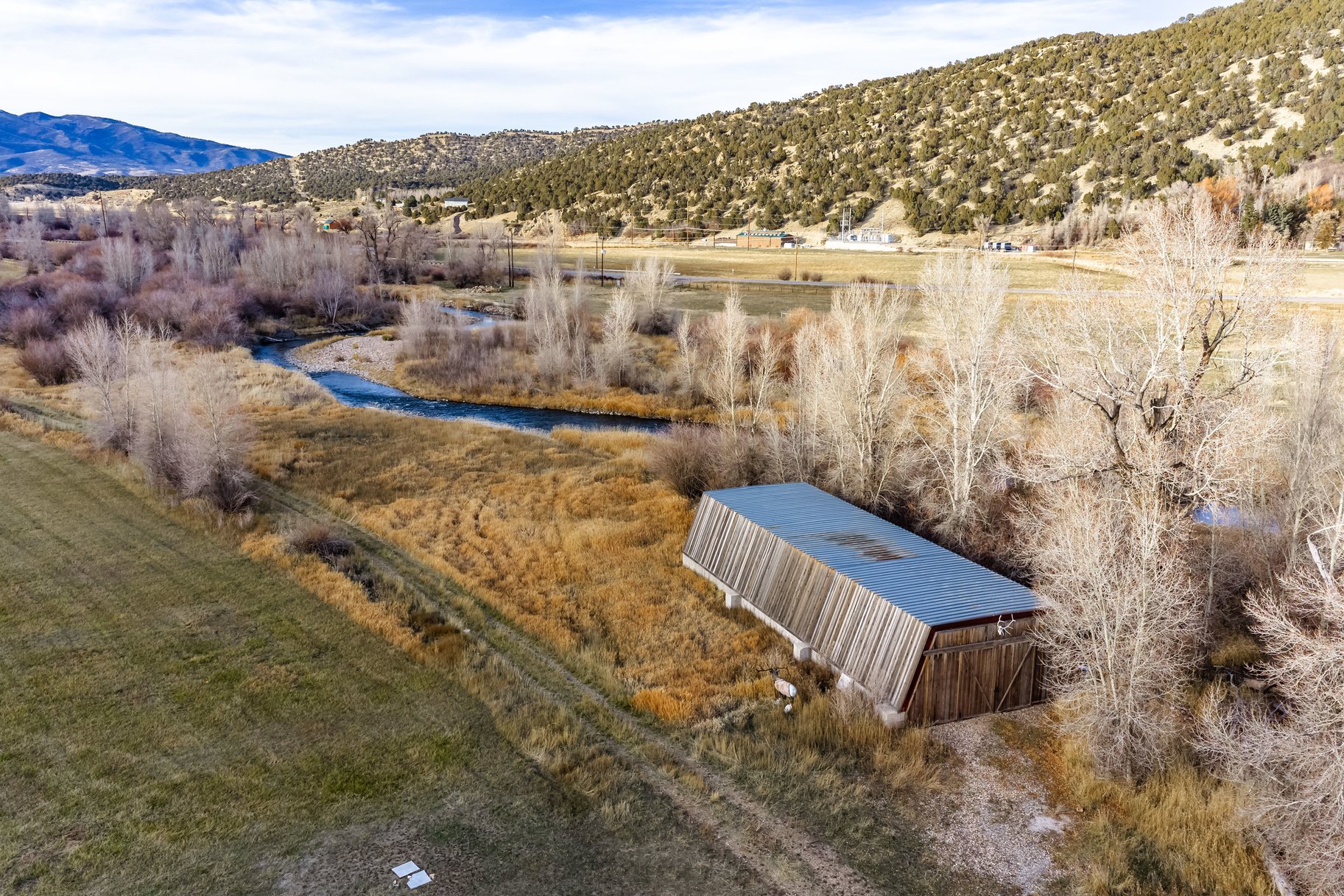  21.85 Acres of Riverfront Land in River Valley Ranch - 物件實景