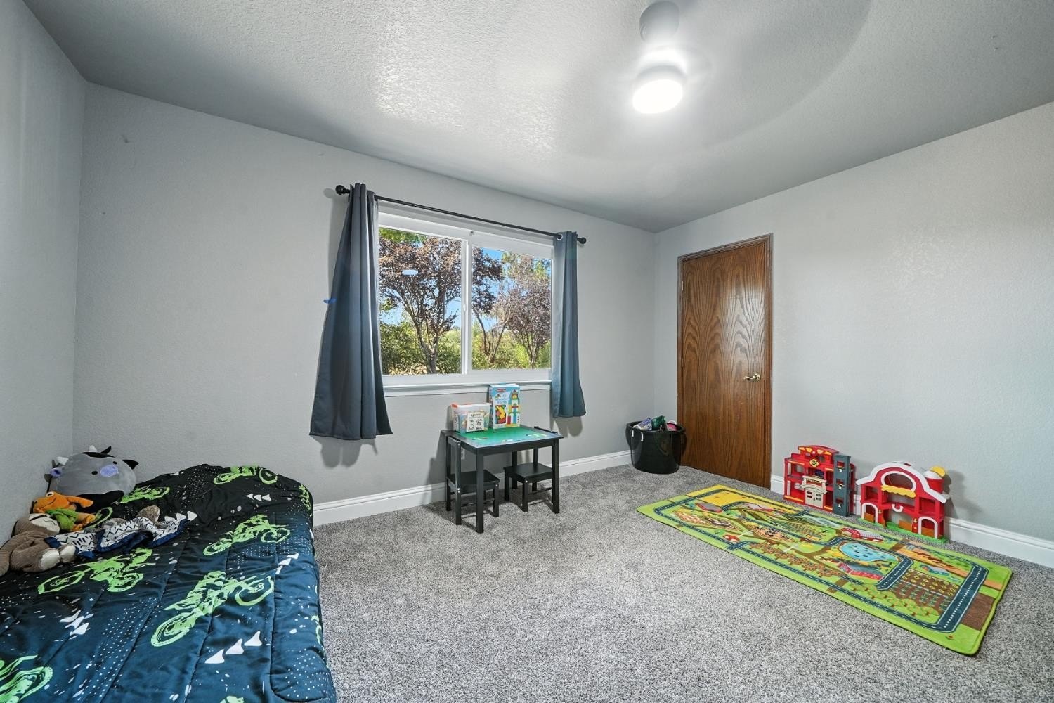 Valley Springs, California, 95252, United States, 3 Bedrooms Bedrooms, ,2 BathroomsBathrooms,Residential,For Sale,1984157