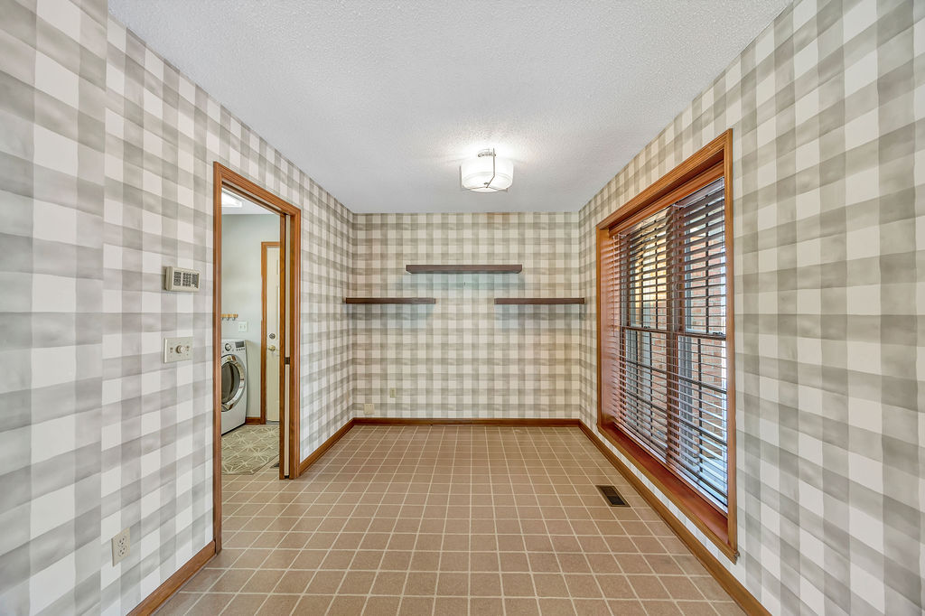 Oxford, Ohio, 45056, United States, 3 Bedrooms Bedrooms, ,3 BathroomsBathrooms,Residential,For Sale,2014049