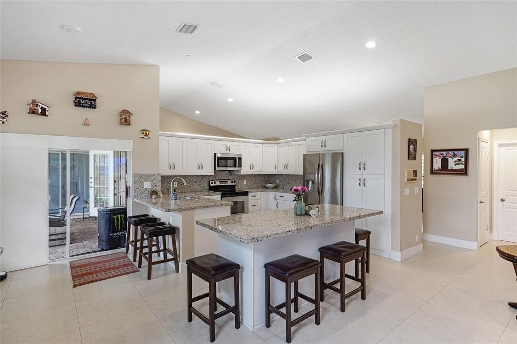 Davie, Florida, 33324, United States, 4 Bedrooms Bedrooms, ,3 BathroomsBathrooms,Residential,For Sale,1975060