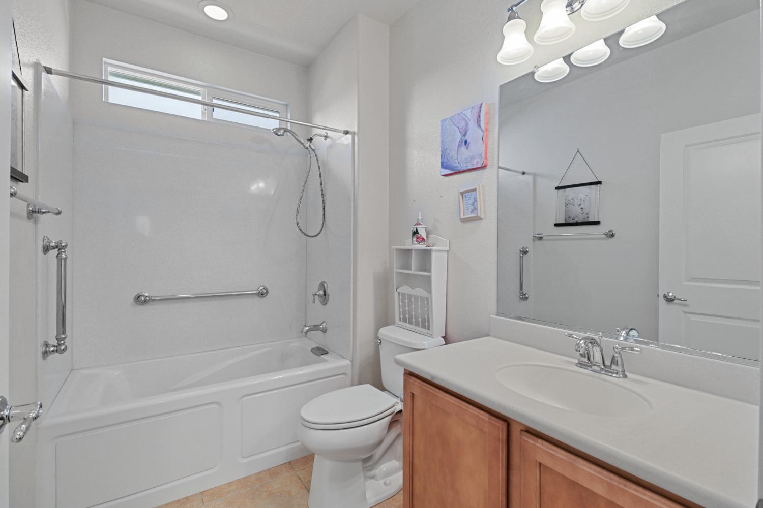 Elk Grove, California, 95757, United States, 3 Bedrooms Bedrooms, ,2 BathroomsBathrooms,Residential,For Sale,1917062