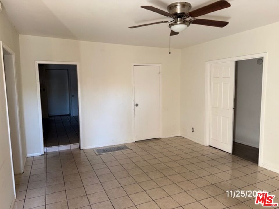 Los Angeles, California, 90019, United States, 6 Bedrooms Bedrooms, ,Residential,For Sale,1999080