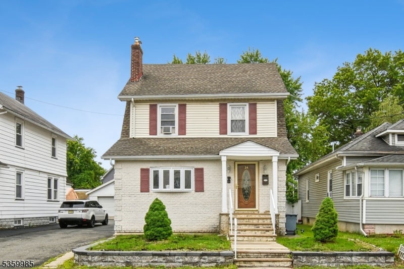 Bloomfield Twp., New Jersey, 07003, United States, 4 Bedrooms Bedrooms, ,3 BathroomsBathrooms,Residential,For Sale,1983850