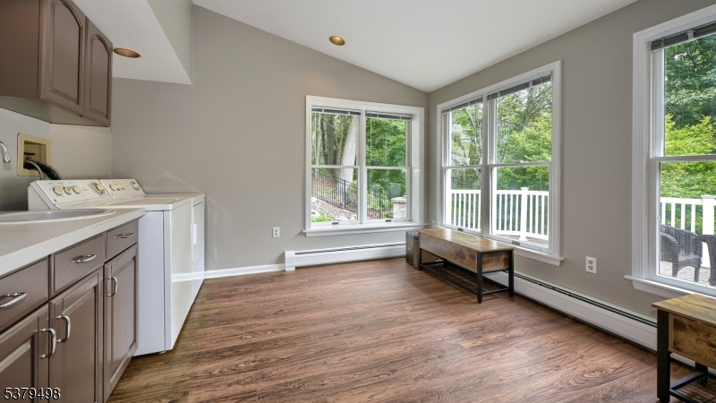 Kinnelon Boro, New Jersey, 07405, United States, 4 Bedrooms Bedrooms, ,5 BathroomsBathrooms,Residential,For Sale,1932382
