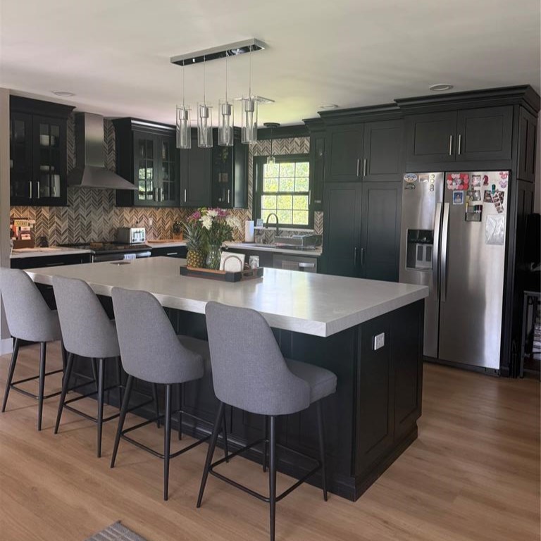 Ronkonkoma, New York, 11779, United States, 4 Bedrooms Bedrooms, ,2 BathroomsBathrooms,Residential,For Sale,1906484