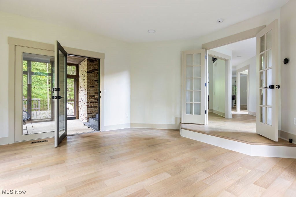 Chagrin Falls, Ohio, 44023, United States, 4 Bedrooms Bedrooms, ,4 BathroomsBathrooms,Residential,For Sale,1930010