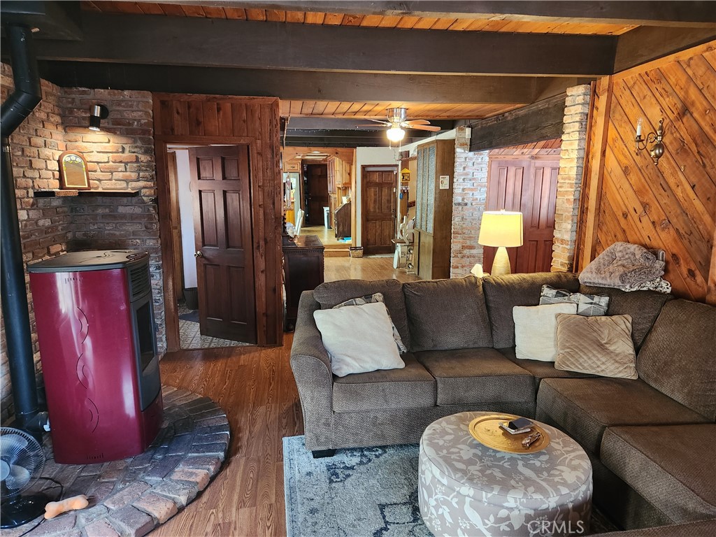 Oroville, California, 95966, United States, 4 Bedrooms Bedrooms, ,2 BathroomsBathrooms,Residential,For Sale,1887256