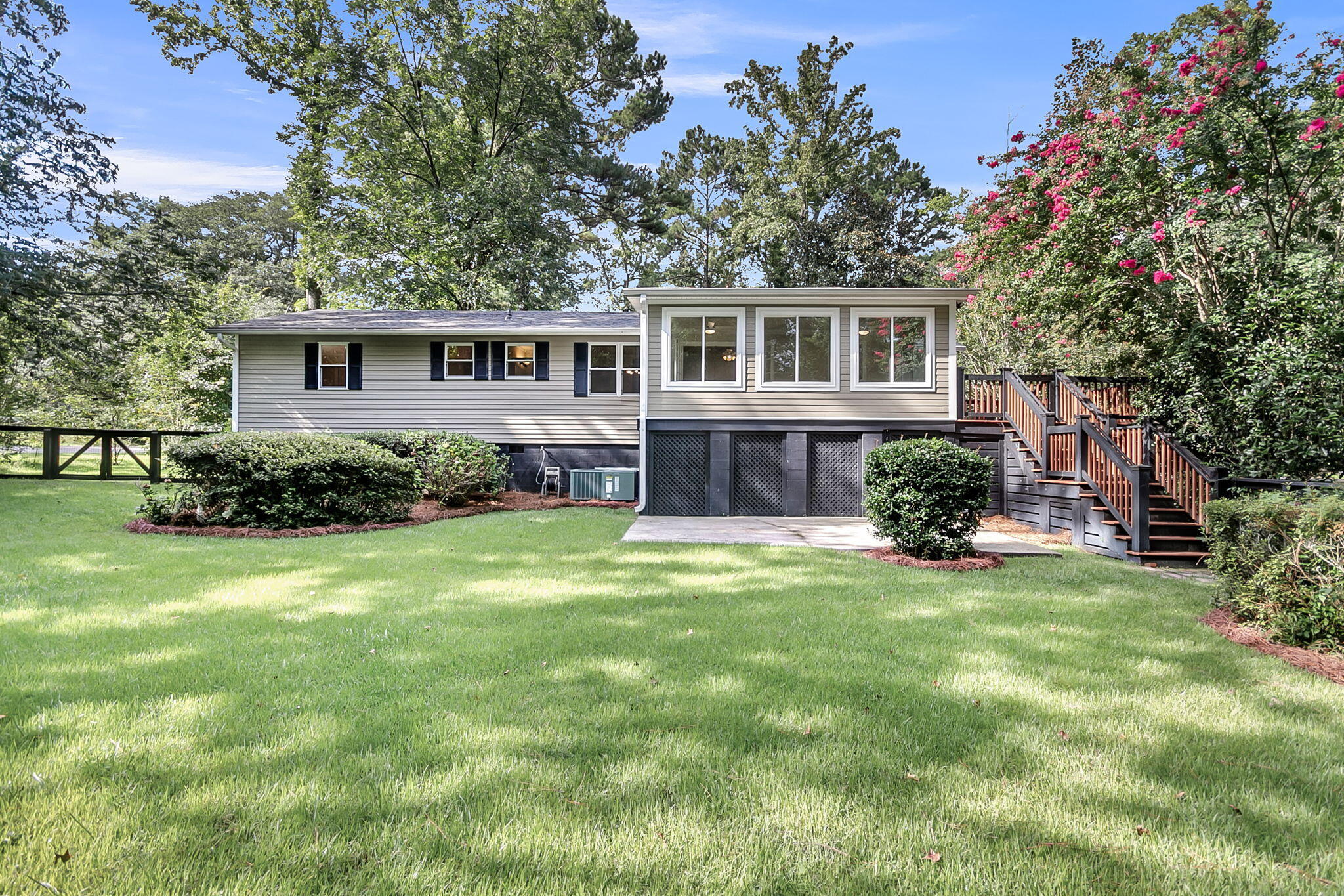 Summerville, South Carolina, 29483, United States, 3 Bedrooms Bedrooms, ,2 BathroomsBathrooms,Residential,For Sale,1916972