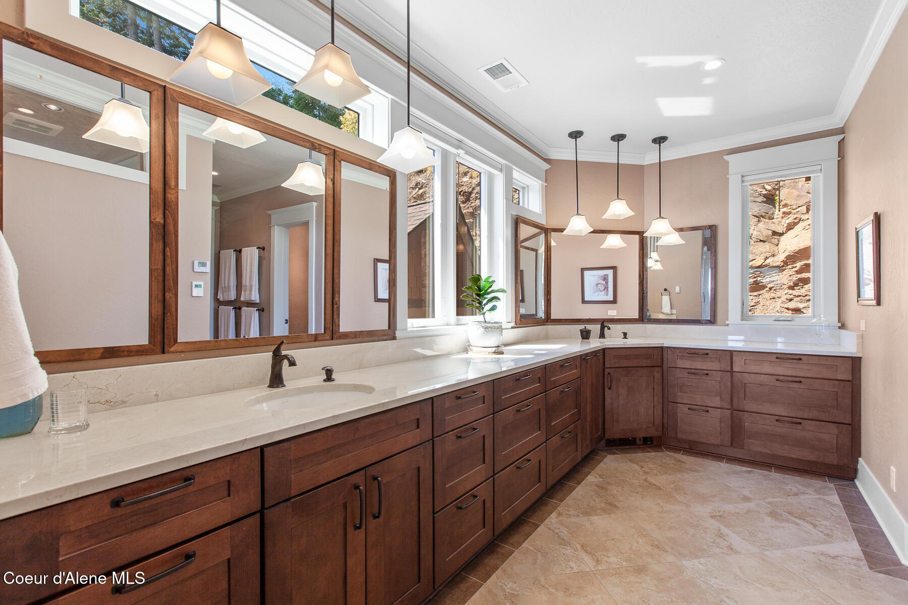 4173 S ISAAC STEVENS RD, Coeur d'Alene, Idaho, 83814, United States, 4 Bedrooms Bedrooms, ,3 BathroomsBathrooms,Residential,For Sale,4173 S ISAAC STEVENS RD,1665234