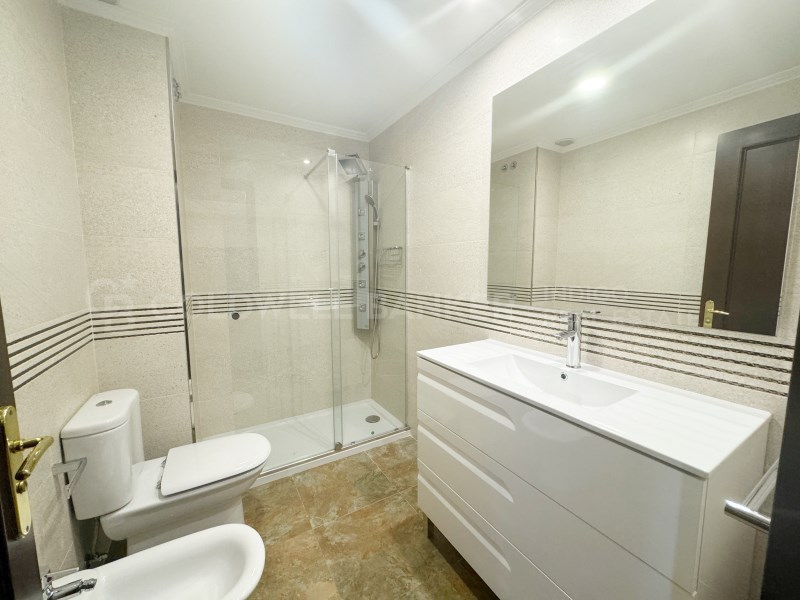 Pontevedra, Vigo, Castrelos - S?rdoma, S?rdoma Pon, Vigo, Galicia, ES, 4 Bedrooms Bedrooms, ,4 BathroomsBathrooms,Residential,For Sale,Pontevedra, Vigo, Castrelos - S?rdoma, S?rdoma Pon,1479301
