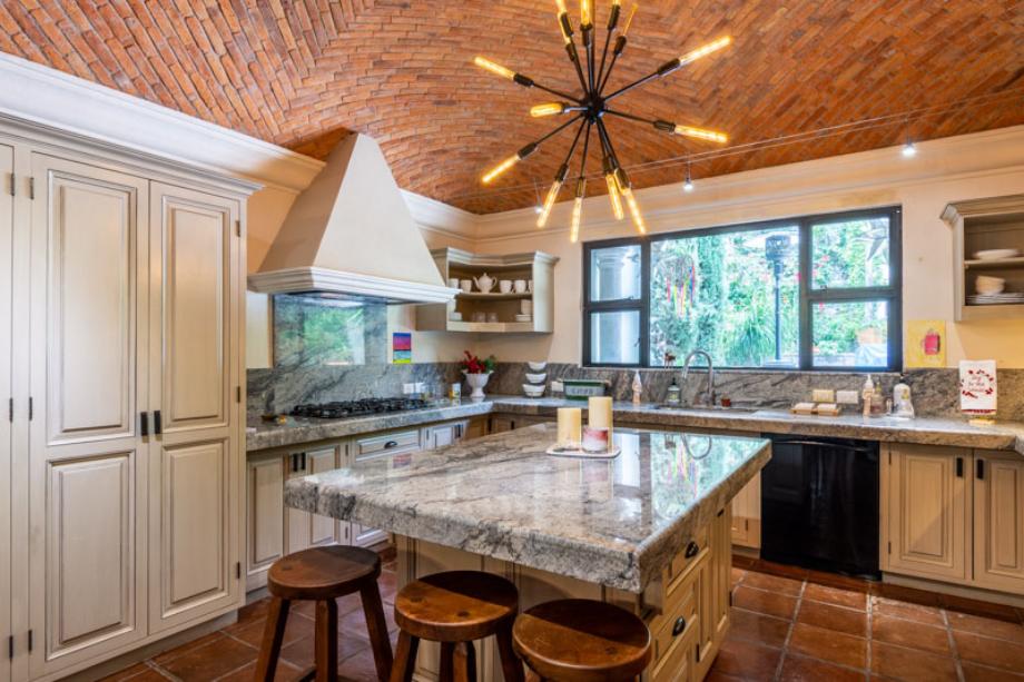 Malaga, San Miguel de Allende, Guanajuato, 37797, Mexico, 4 Bedrooms Bedrooms, ,3 BathroomsBathrooms,Residential,For Sale,Malaga,1625691