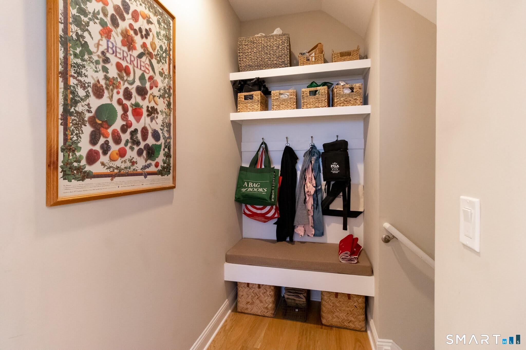 Cheshire, Connecticut, 06410, United States, 3 Bedrooms Bedrooms, ,3 BathroomsBathrooms,Residential,For Sale,2005318